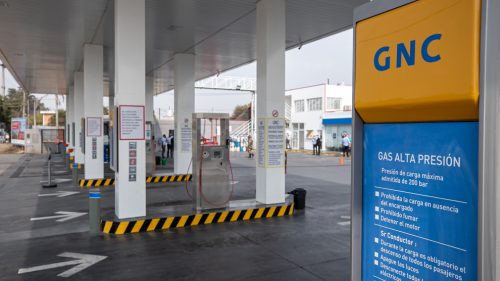 El GNC estabiliza su baja y marca una gran diferencia con la nafta